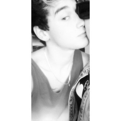 || Drugs? Id rather do Luke Brooks || In Too Many Fandoms || @ThatsGrandeLove is my queen ||
