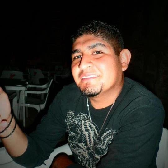 Soy un fiel seguidor de Dios, la justicia, la sinceridad, las chivas rayadas del Guadalajara, La seleccion mexicana, Rieleros y Panteras de Aguascalientes.
