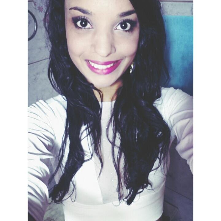 Gaúcha,futura engenheira ambiental, 19 anos, canceriana, cruzeirense,republicana,pniner.