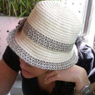 Procrastinadora. Del mismo origen  que  bonbonbum. Formándome como ambientalista y comunicadora. Fan pilates, podcast, fútbol y la salsa. Igual en rigor y webeo