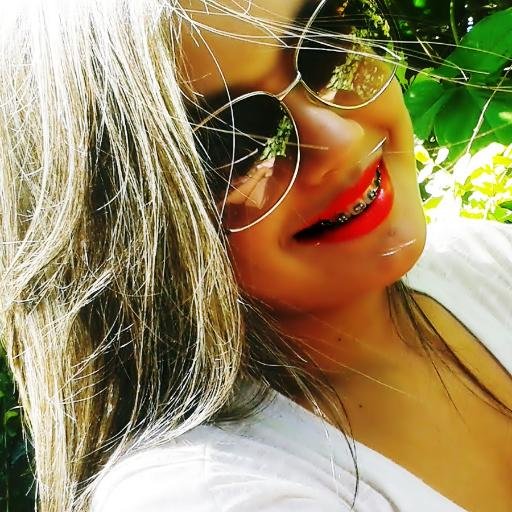 Brazilian ,14 , namorando . Facebook - https://t.co/VcWnqCPPiu . Instagram -http://t.co/aB9meawK2b  Follow ;)