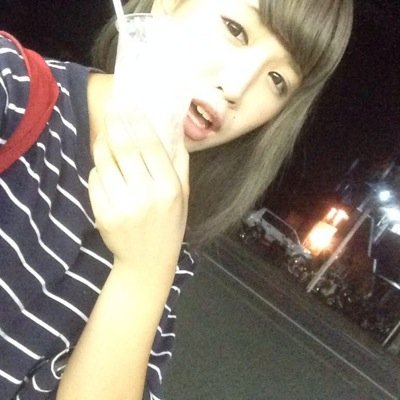 つまんないツッコミが売りでアゴでてて滑舌悪いのが売りです/すずこです/スケボーフットサルサッカーやってます/社長してます/LoveFestival主催者ですWebはこちら→http://t.co/EIRh9ShLcO