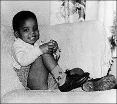 pe7erchaplin's profile picture. look your world, look my world and make our world