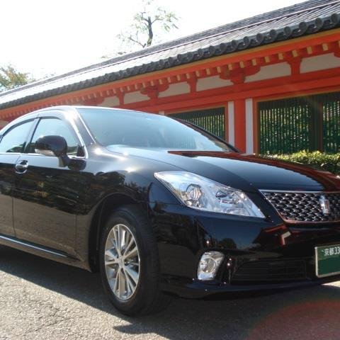 京都で観光案内のタクシーを配車しております。
京都一リーズナブルな料金でお客様に京都観光を楽しんで頂いています。
穴場情報、お得な観光スポット等など・・・京都観光情報ならお任せください。
