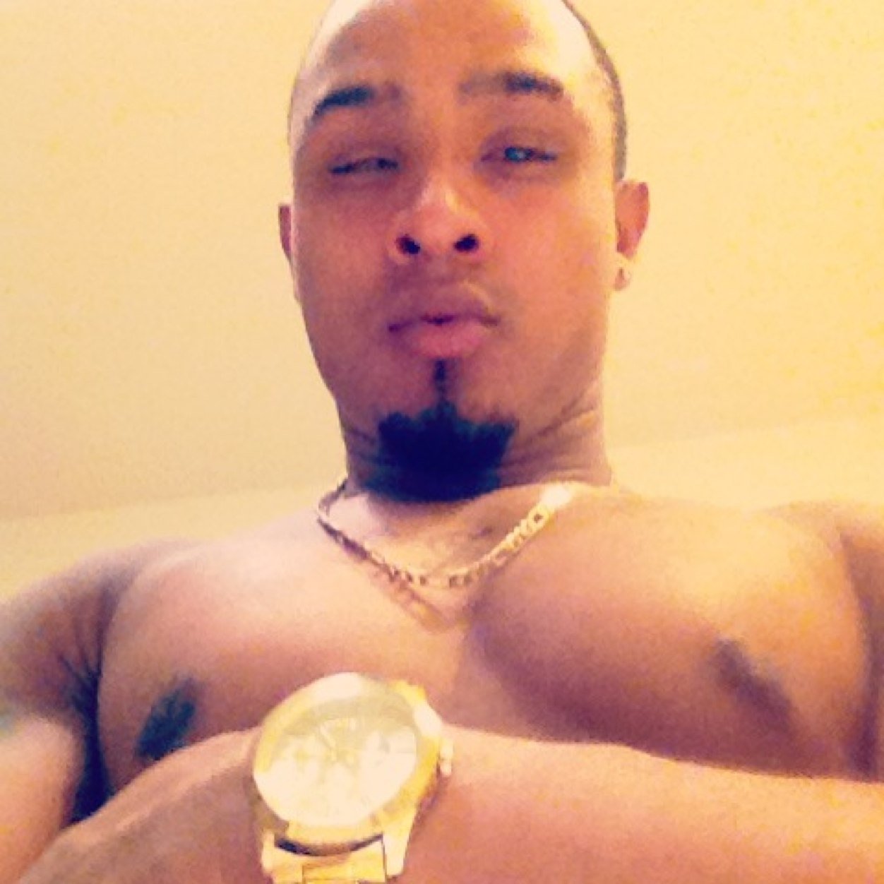 squintmusic's profile picture. 