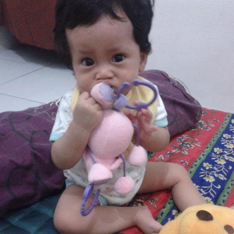 H. Wadjihaddin's daughter n @IlmanNurhuda's wife, n be good mommy for Dafinah :-)