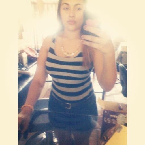 Los cheles son mi debilidad *_* pero ese moreno me trae loca ....