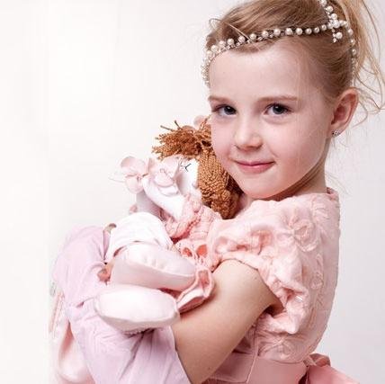 Welcome to http://t.co/R0fC8JU1Jm, your daily scoop of inspirational ideas on crafts, home and garden designs, recipes, fashion, art, travel and more.