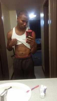 24 years old doing what i do.... *ALONE*
*Conceited guy *CrownVicKing *OpenToFlirting *DoWhatIWant * #WaveGang