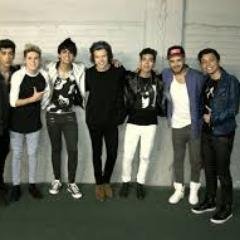 one direction sonus R5 5sos taylor selena axel xD  :D  3 :*  ellos son mi vida y mi pacion por la musica aparte mi otra pacion es andar skate ovio