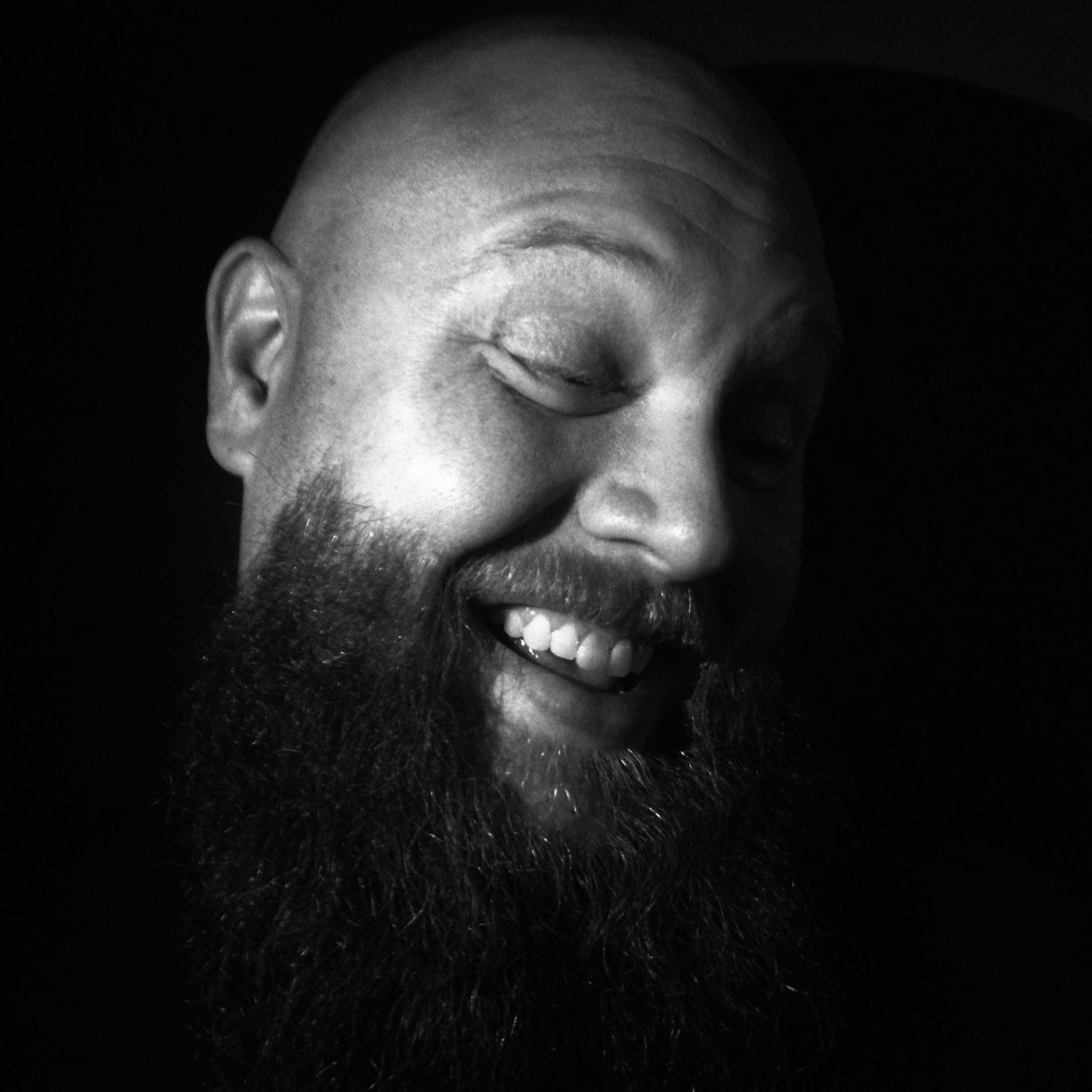 beardedpeaceguy's profile picture. 