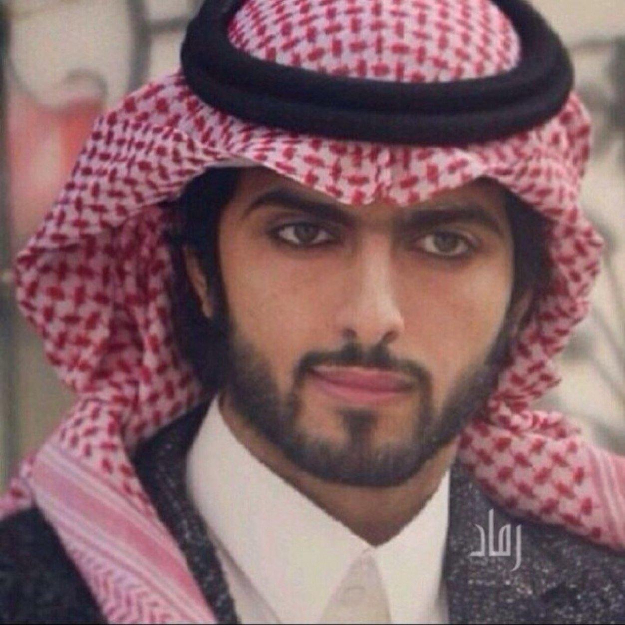 سبحان الله وبحمده سبحان الله العظيم .