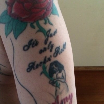 伝説のロックスターことkazzyです。老いて益々盛んでやんす！！！オイラの事、知っている人も知らねぇヤツもまとめて可愛がってやるぜ。音楽を心から愛してやまないオイラの事、是非愛してくれ！！！