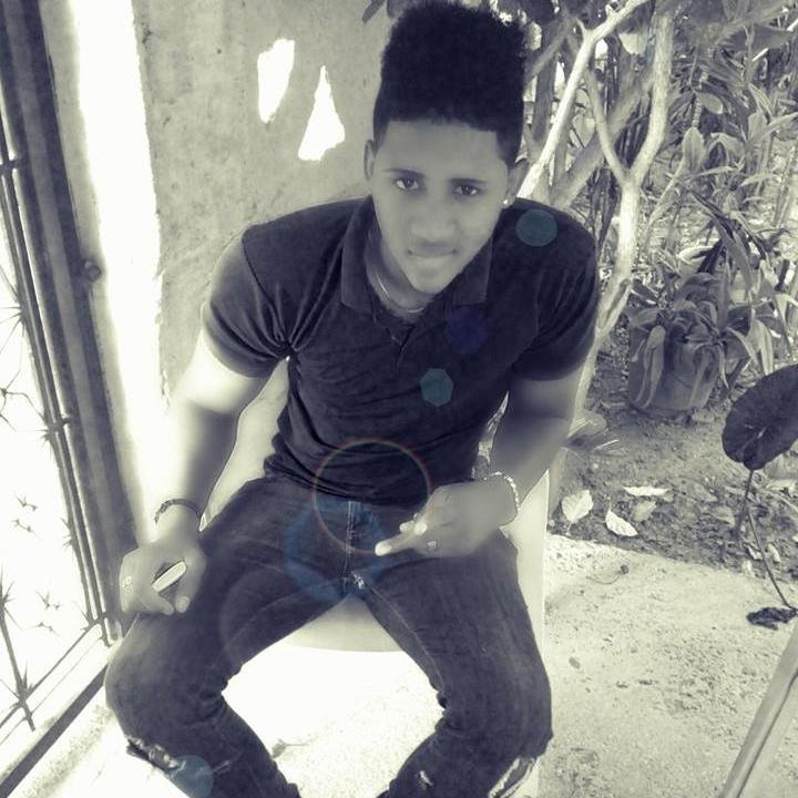 nítido Hijo de una mujer i un hombre que DIOS mando al mundo) ilove La Music)  █║▌│█│║▌║││█║║║
                           Verificada por twitter