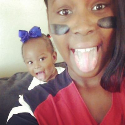 Nene3xs's profile picture. what is there to know?