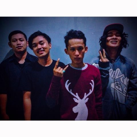 Deforestasi's profile picture. Progressive/Experimental Metalcore Support by : @lomlandcloth @BloodkissPhoto CP : 085714877163/2310412F