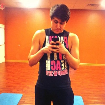 Pro cod player. 6k/15k 16k fan views. Team iQ. RaW. Accurate Gaming. Follow me!