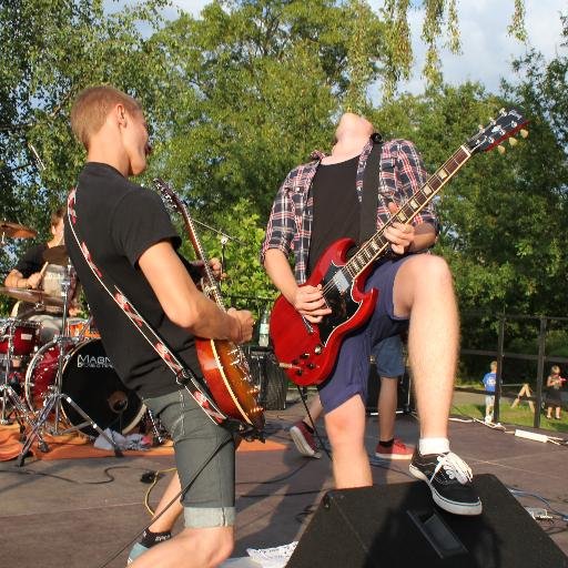 Voltage is a German rock band which was formed in Aue. We play a fusion of rock and hardrock with some funky drum beats!
