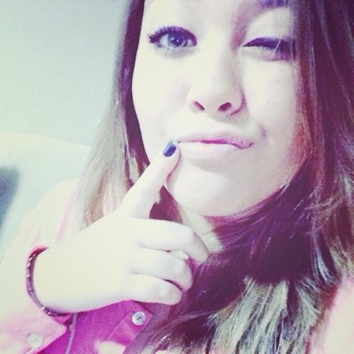 Instagram: _caroolzinhaszz .. Segue la 
Facebook: Ana carolina Oliveira ... Add la