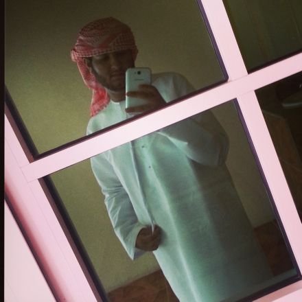 almamari11167's profile picture. 