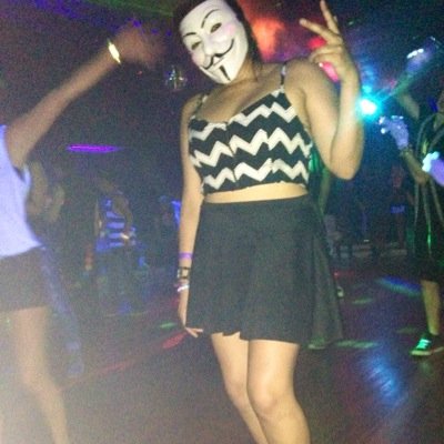 I'm my own person,& i live a very sweet life. Underground HipHop,& Red lips