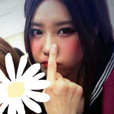 SCA専用垢  秋田  18  軽音  ギター                                                  無言フォロー許してください！                                                    ファンの方フォローお願いします(＾ω＾)♡