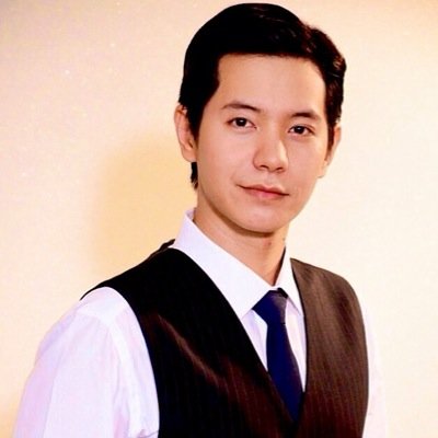 ผมยูไอซ์ ศรัณยูครับ -/- ไม่หล่อครับแค่หล่อมาก มีขี้แมงวันที่คอ 2 จุด คุยกับผมได้นะครับ ผมคุยหมด ฝากตัวผมเองด้วยนะครับ ; D 5555555555555,