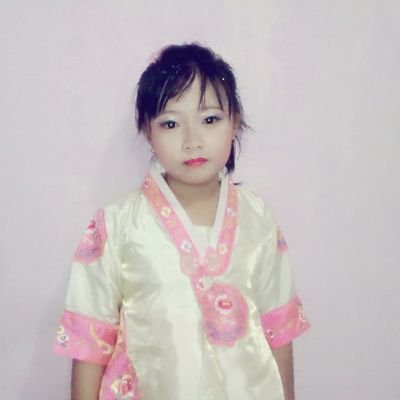 susisusanti266's profile picture. 