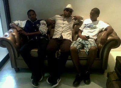 SniperRecordsEC's profile picture. 4Sniperz is a hip hop crew under Sniper Records E.C. get our music on the links: http://t.co/KcKsThnL4z