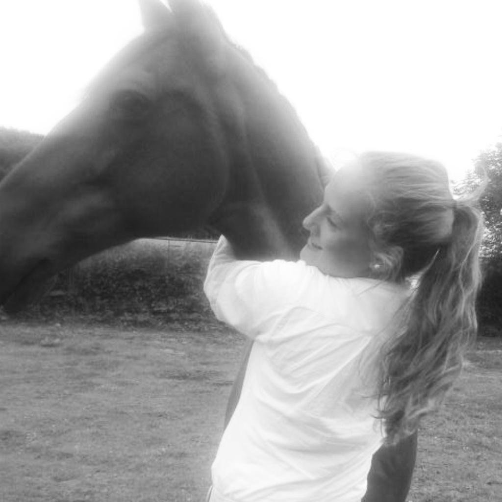 farmerslife: paarden, trekkers, klompen.    thats my.... twan 3