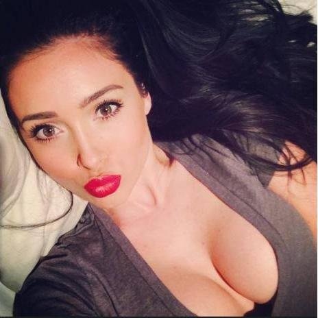 Don’t feel hesitate, just make a call at 08447999381 and book a lovely Escort in Mumbai, Mumbai Escort girl.