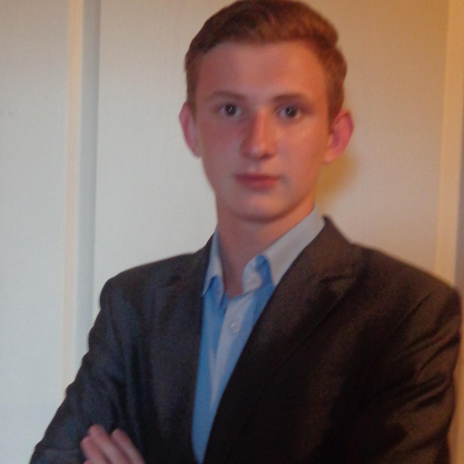 Bond99SASHA's profile picture. Обожаю Политику. Мне нравиться Россия, США, Франция и Англия.