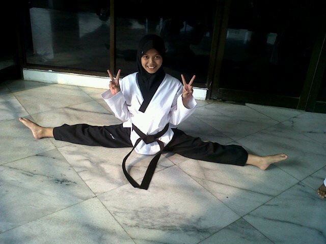 rinaa_426's profile picture. Sifatku adalah aku, sikapku tergantung kamu || Get Gold PORDA it's just dream