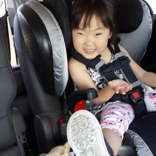 미국에 이민와서 사는 교포입니다/ 대한민국이 잘살기를 진심으로 바라고/ 정치도 여야 싸우지말고 부정하면 정말 혼나는 그런나라를 바라는 평범한 장사꾼/ 아름다운 글을좋아하는 사람/