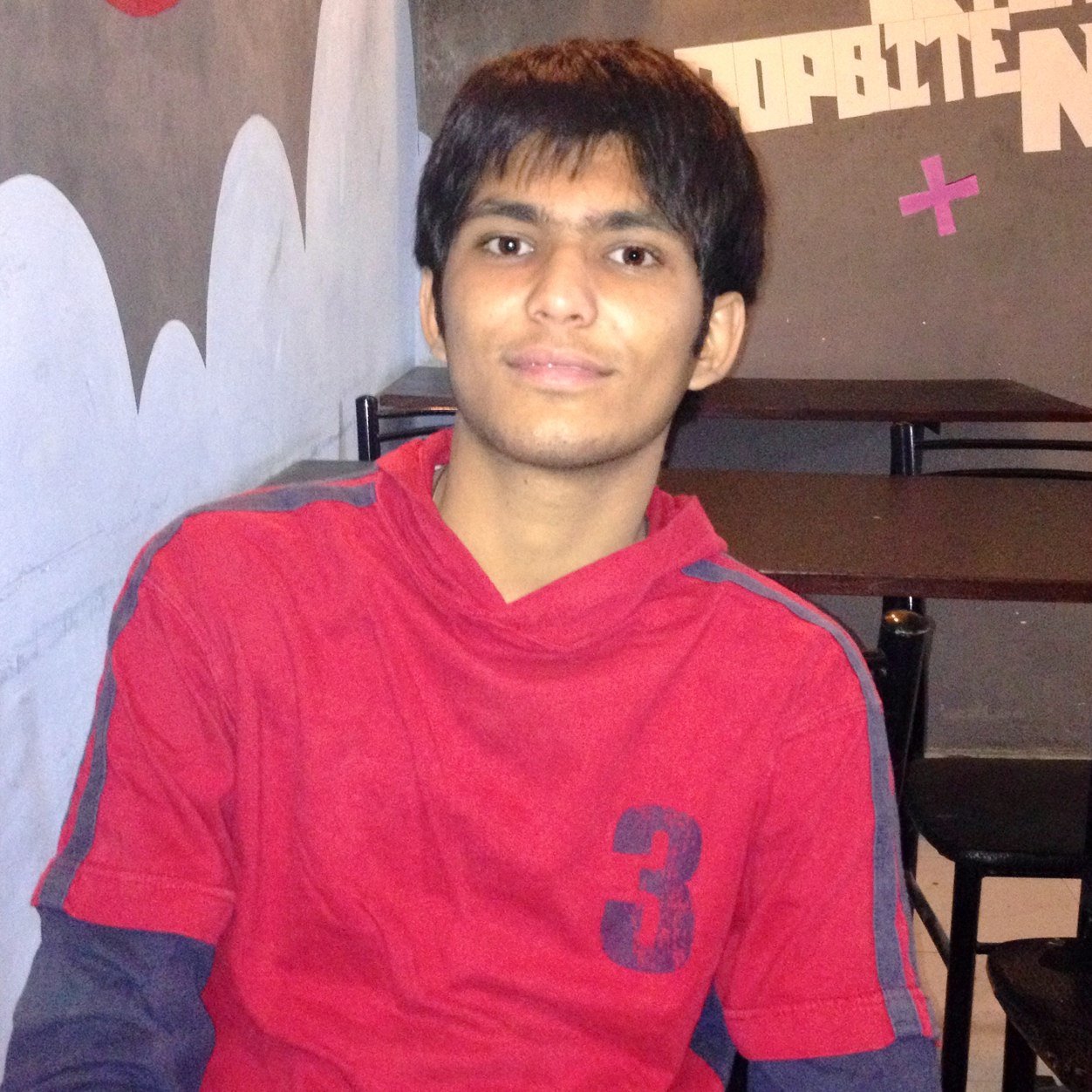 Mechanical engineering student, football lover, big fan of Leo Messi.