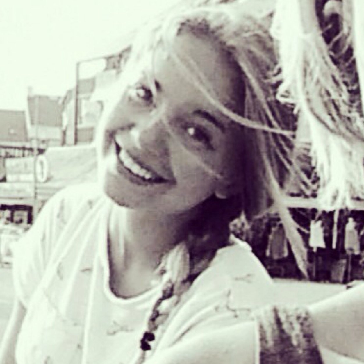 clo_clovalia's profile picture. 