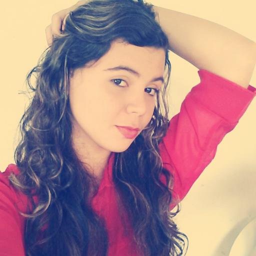 -Se falam de mim pelas costas, é sinal de que minha vida é BEM mais interessante do que a delas *--*