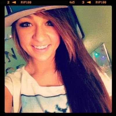 WeLoveUAndrea's profile picture. I FOLLOW BACK YO