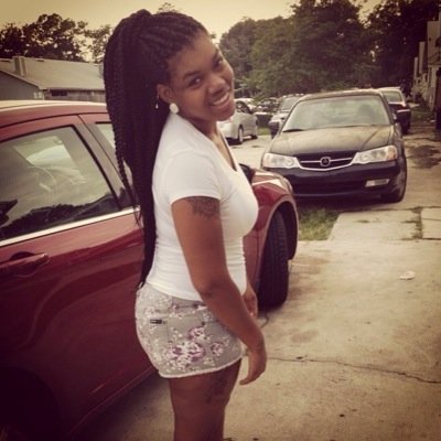 fye_redmommy's profile picture. R.i.p BG FREE TON mother of 2 & we just living ✌SINGLE✈️