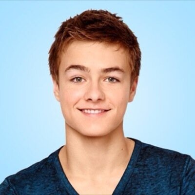 Hi am lucas and i live in new york my friends are @princesm20Riley and @MayaHart8 and am 12