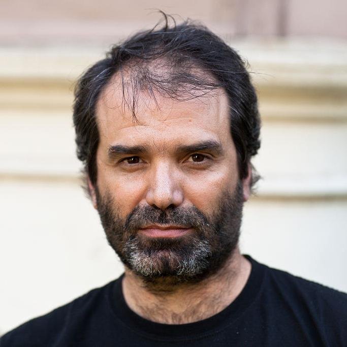Presidente de @Wikimedia_ar
Secretario de Cultura y Educación de @EdelpOficial
Autor de El conocimiento hereje. Una historia de Wikipedia.