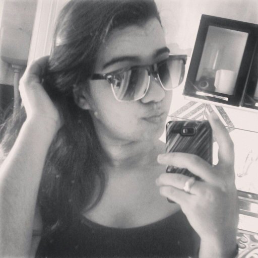 Atriz,Bailarina,Cantora De Pagode Compositora,& Ex:Modelo Fotográfica.											Instagram:JoyceFtOficial_											Whats:(73)8102-5187