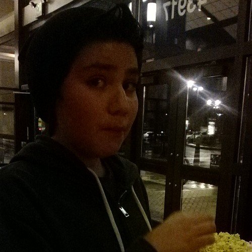 Message me or kik me DannyChops ill answer for shure talk about anything Girls only