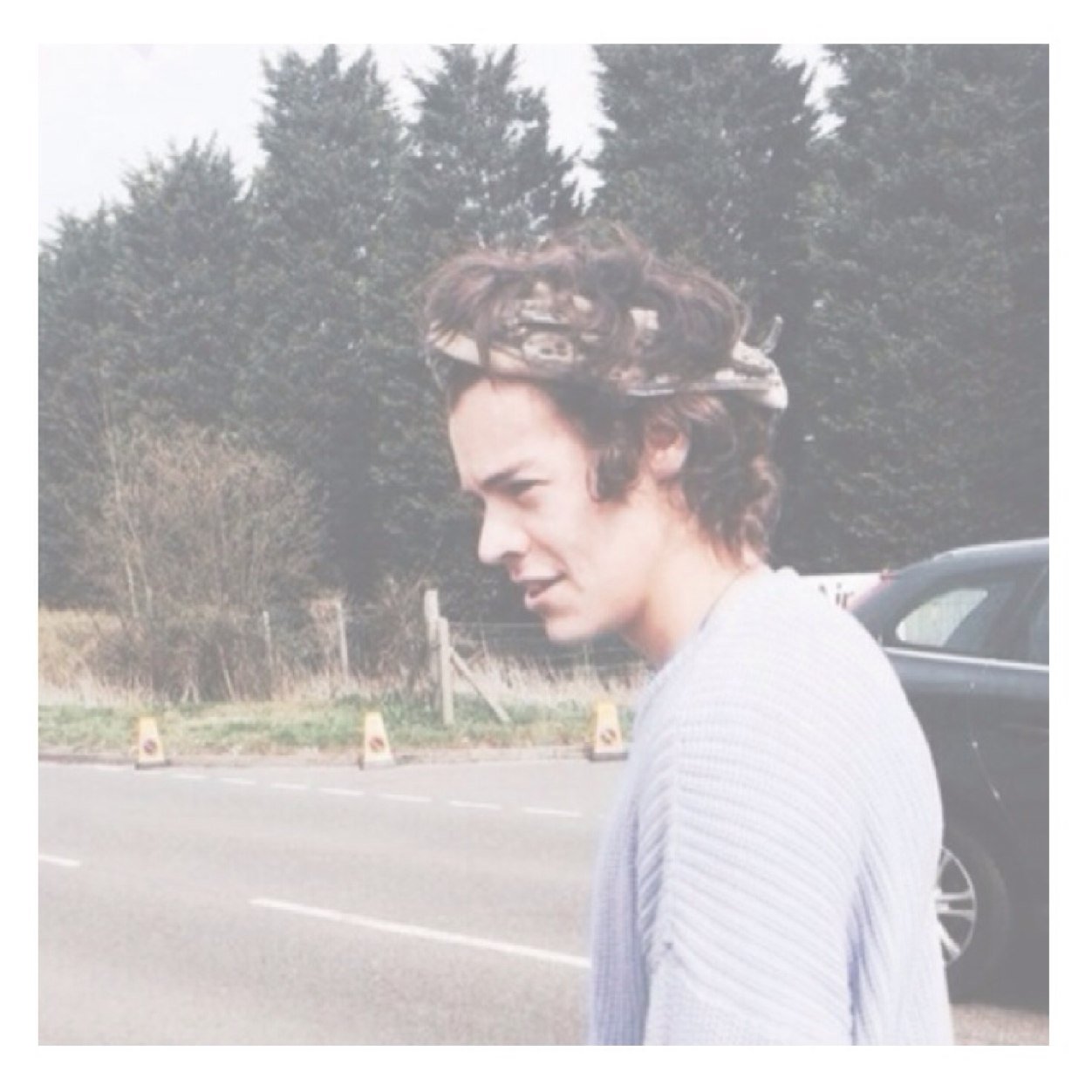 monochromeharry's profile picture. 