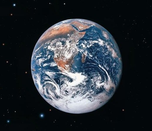 Come from +0086  028
夫妻 , 两个小孩 ,
Hello, world……