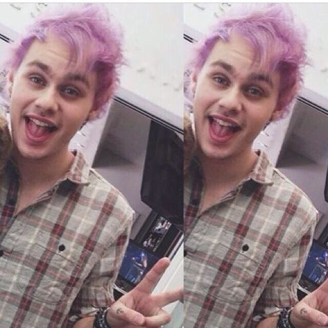 Go and follow @_cliffxrdstyles pls and thank u. If you follow already tysm, ily