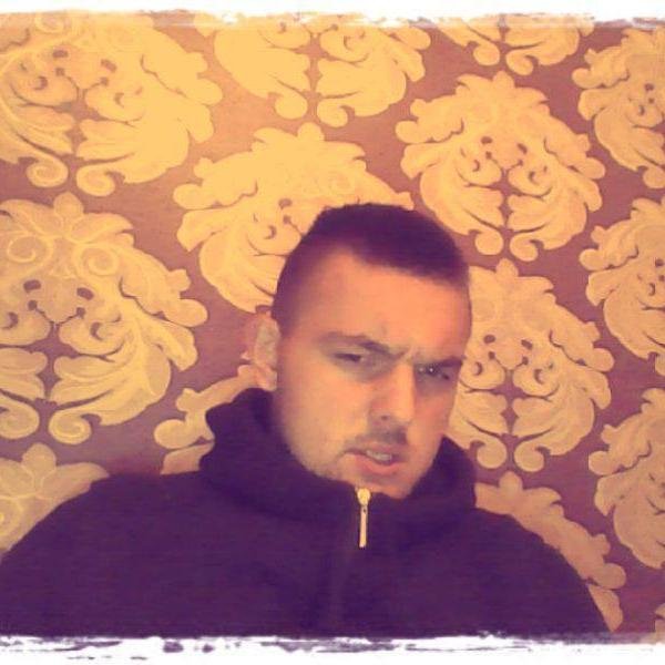 nikipetrov3's profile picture. 