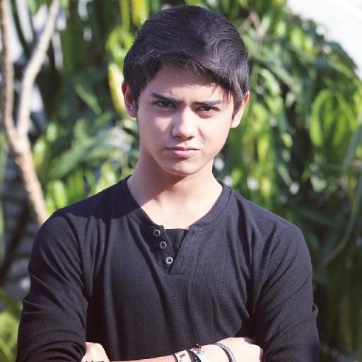 Bosan sama TL itu-itu aja? Yuk follow = @KepoanAliando jawab semua pertanyaan-pertanyaan dari aku ya. Ajak juga teman kamu untuk bergabung