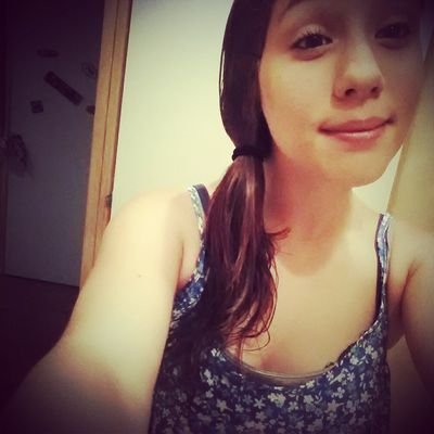 Haii, I'm Devyn. I'm 14 & still young. single. add me on Facebook.