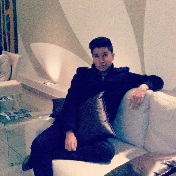 zeuzgreko's profile picture. No he plantado un árbol, no he escrito un libro, no he tenido hijos pero como he vivido.. La vida es esto! Dale a tu vida tu propio significado.. Ser o no Ser..